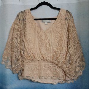 Beyond Vintage Women's Peach Lace V-Neck Short-Sleeve Top Size XS
